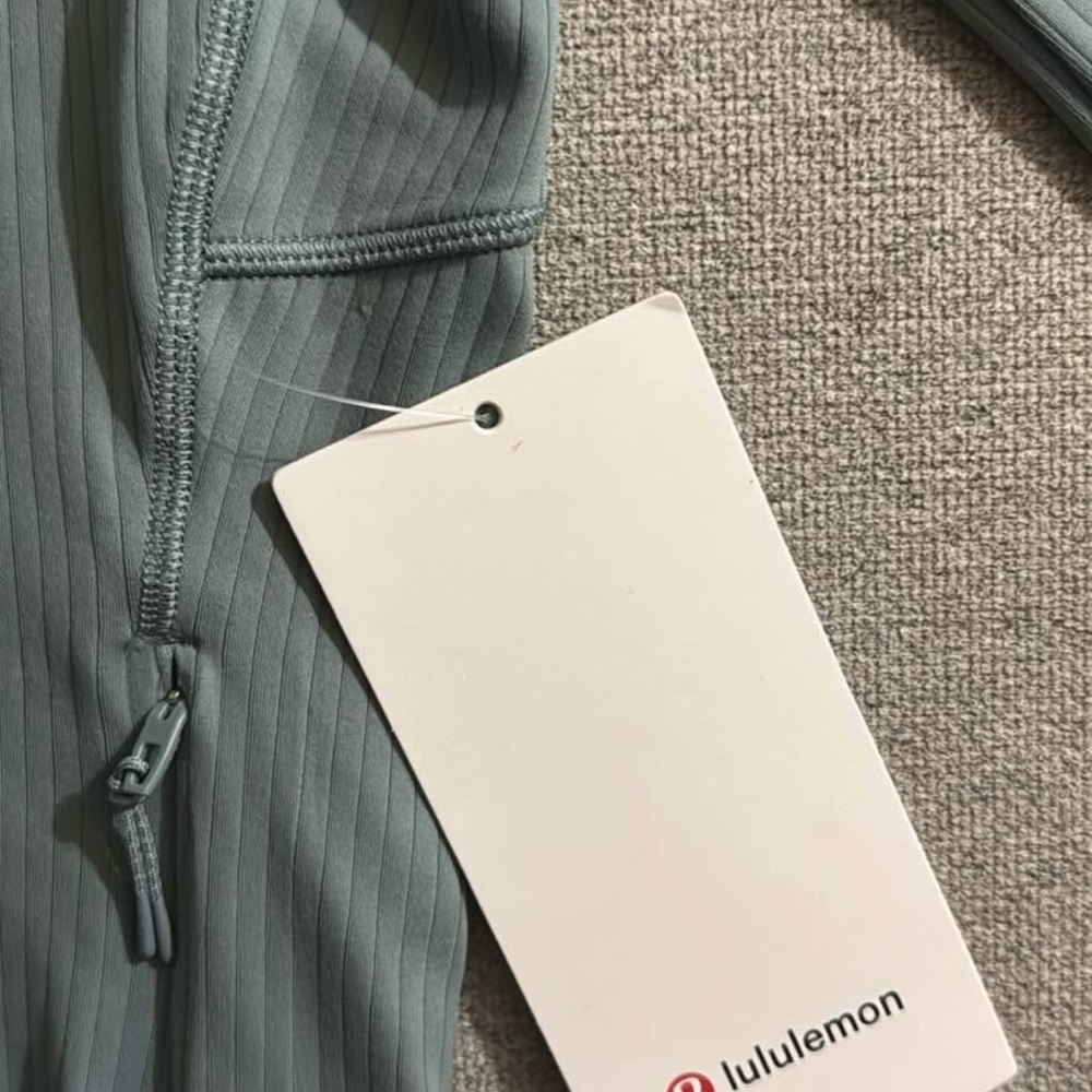 It’s Rulu Ribbed Cropped Half Zip
Updated - Picture 3 of 3